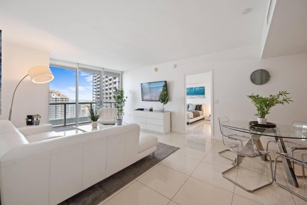 Iconic Icon W Unit - Pool & Ocean Views Apartamento