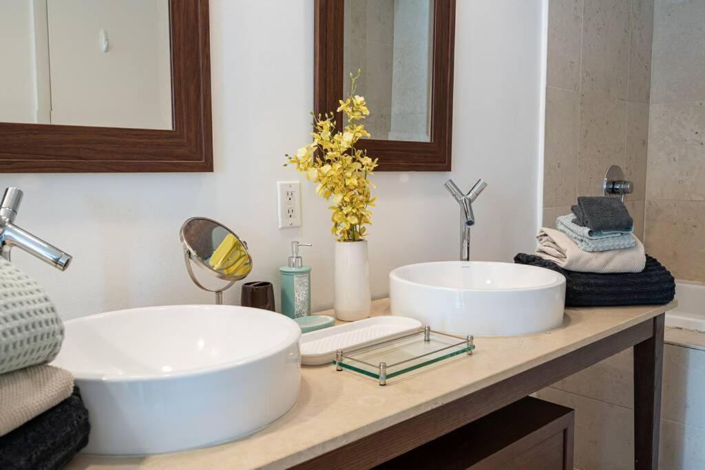 Apartamento Iconic Icon W Unit - Pool & Ocean Views *